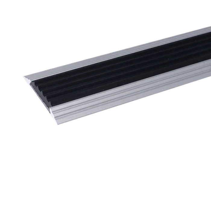 P1 Profil plat antiderapant 0.9m, Silver Matt (10/40)